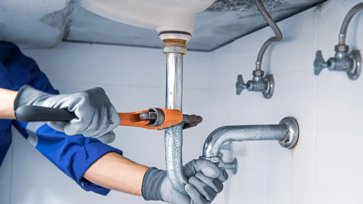 Encanador 24h para vazamento e desentupimento em Araçatuba, SP